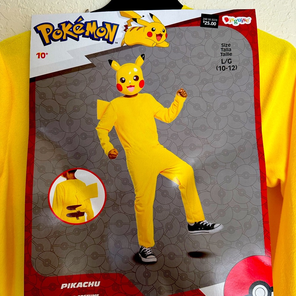 New with tags size 10/12 unisex Pikachu Halloween Costume Pokemon boys girls